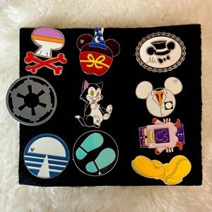 Disney Trading Pins, mixed set of 10